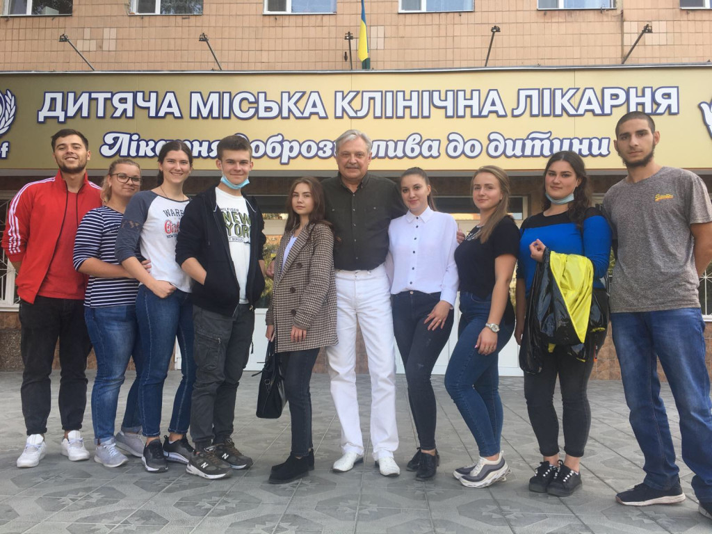 1. Зустріч з кураторами